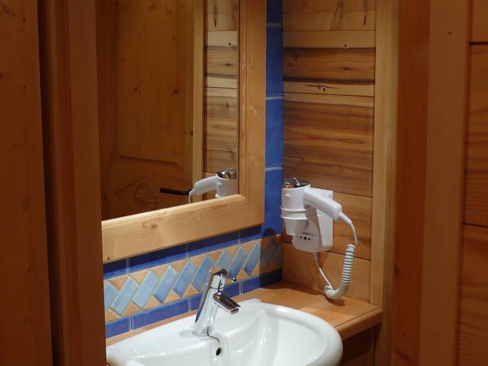 Gîte pour 6 personnes, avec Piscine et Sauna dans Chinaillon - 4