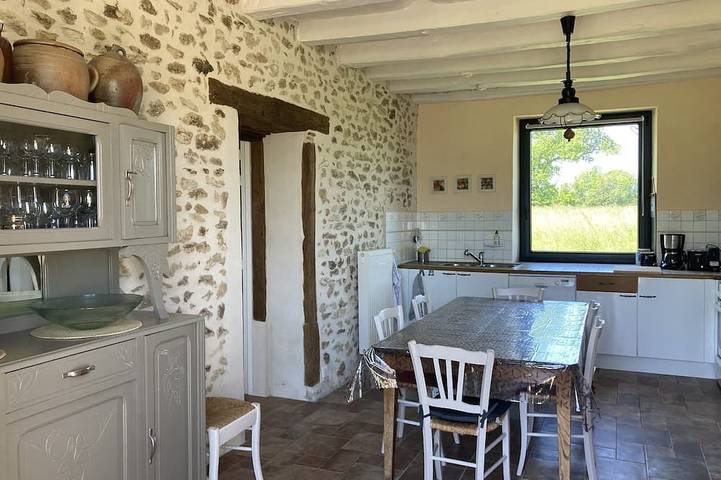 Gîte pour 11 personnes, avec jardin à La Bussière - 2