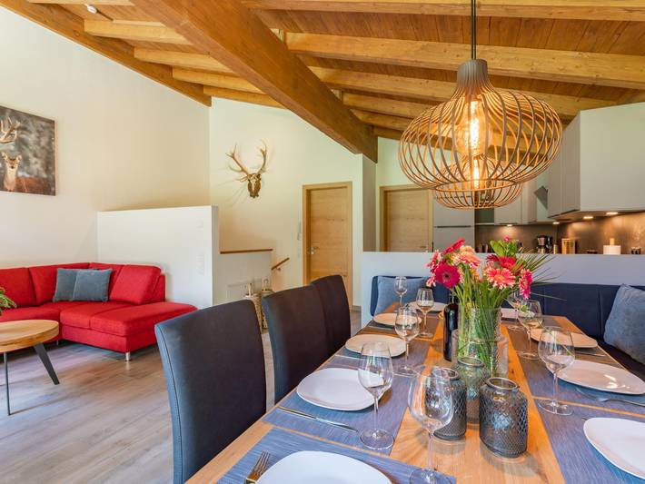 Chalet für 10 Personen, mit Sauna und Terrasse sowie Garten, mit Haustier in Wald im Pinzgau