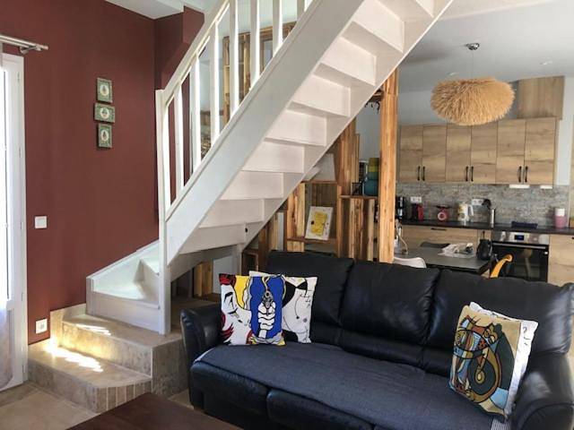 Location de vacances pour 8 personnes, avec terrasse, animaux acceptés à Bois-Jérôme-Saint-Ouen - 4