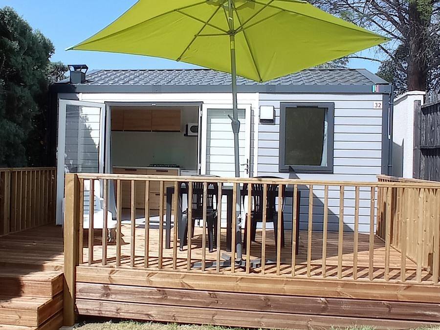 Flower Camping Les Paillotes en Ardeche - Mobilhome 2 personnes - Charme 20m² Confort (1ch - 2pers.) + Clim + Terrasse non-couverte in Ruoms, Ardèche