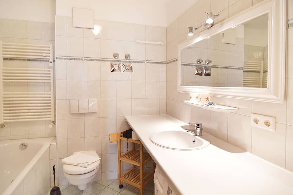 Ganze Wohnung, Villa Anna Appartement 01 in Drei Kaiserbäder, Heringsdorf