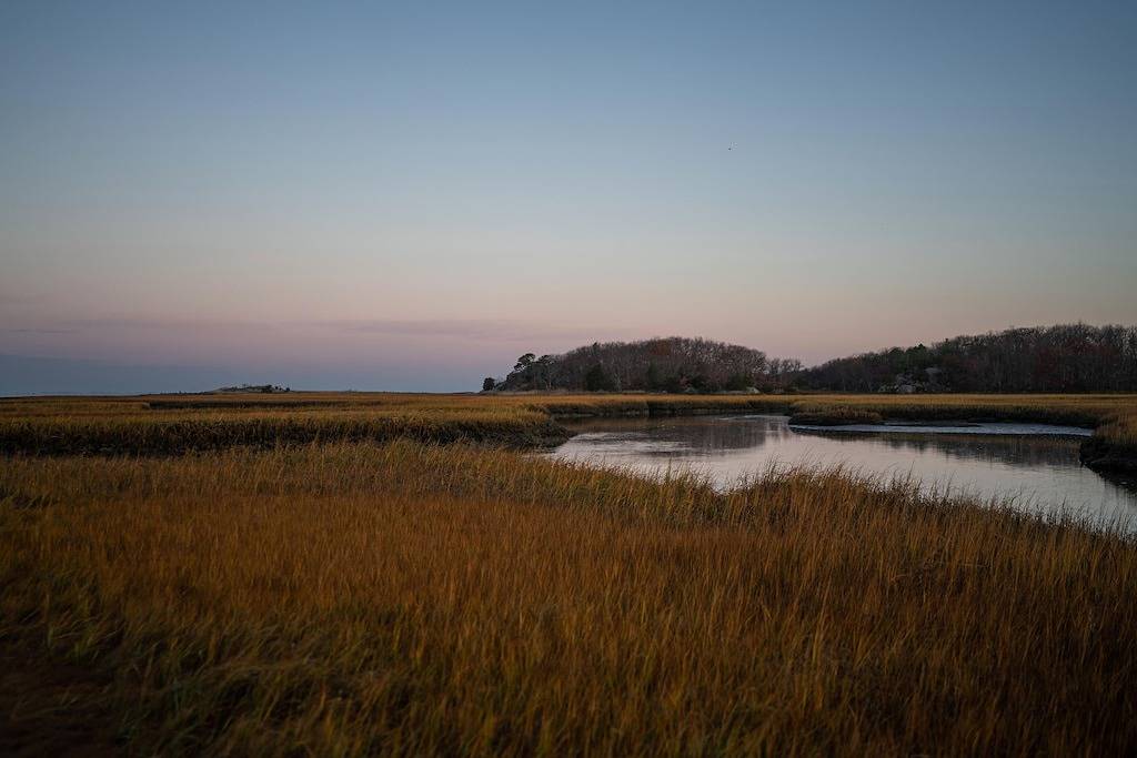 Stella Maris, 6 Schlafzimmer, 3 Bäder Haus an der Küste, Blick auf das Wasser, privater Zugang in Scituate, Massachusetts