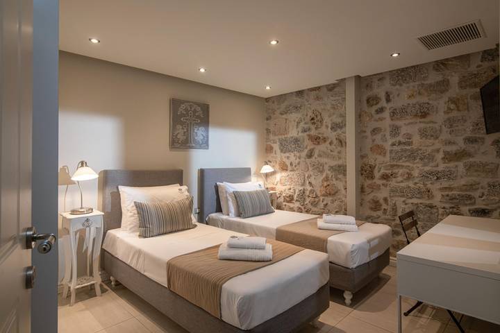 Gîte pour 6 personnes, avec balcon/terrasse à Agios Nikolaos - 3