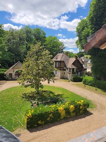 Gîte pour 6 personnes, avec terrasse et jardin à Saint-Aignan