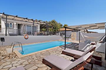 Villa With Pool for 9 People in Katomeri, Meganisi, Photo 2
