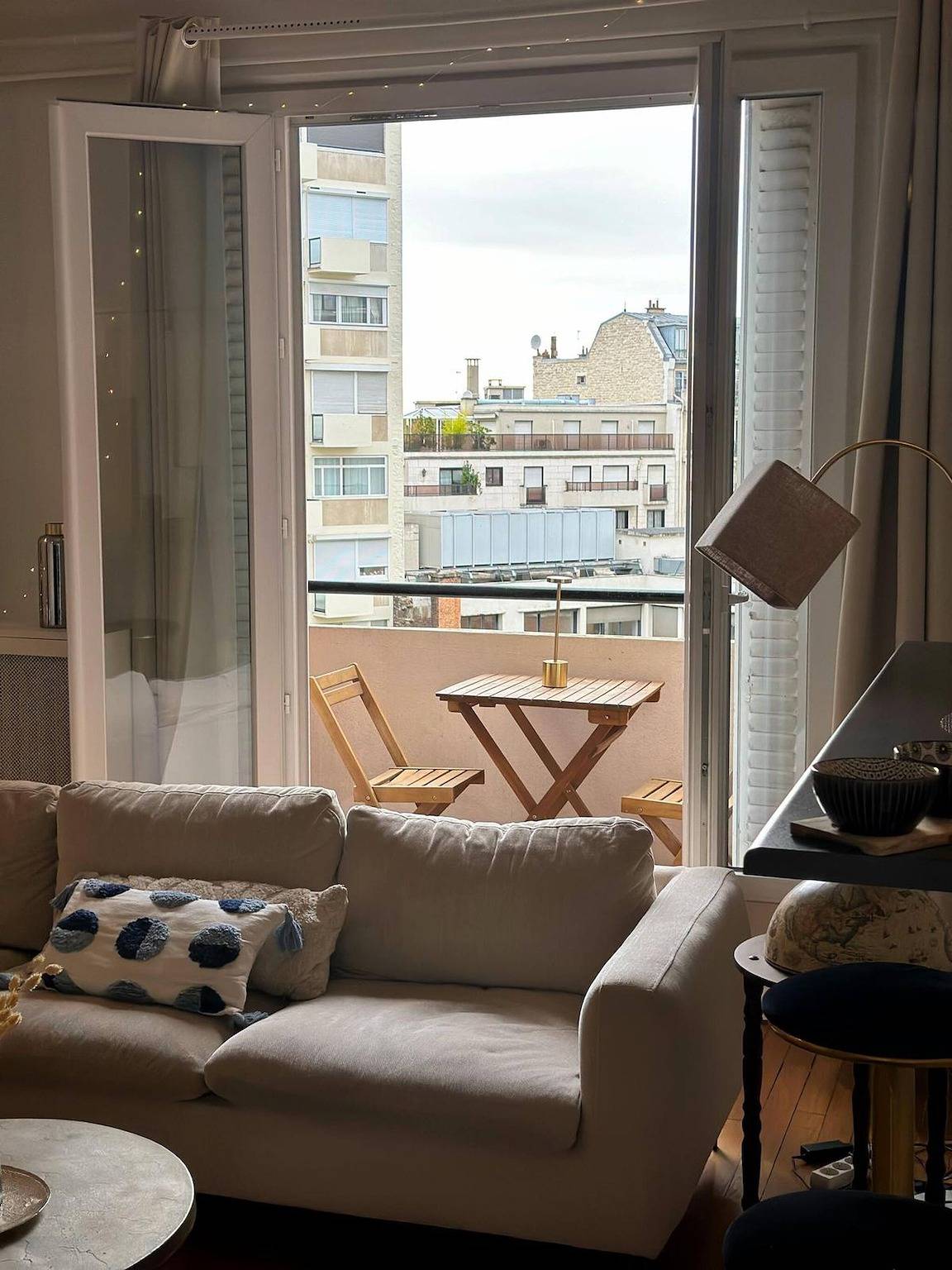 Appartement entier, Charmante retraite parisienne avec vue sur la Tour Eiffel in Paris, Île de France