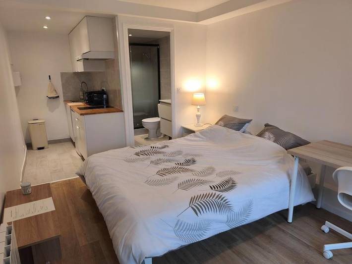 Gîte pour 2 personnes, avec Terrasse à Chaville