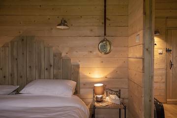 Lodge for 4 Guests in Rufford, Nottinghamshire, Picture 3