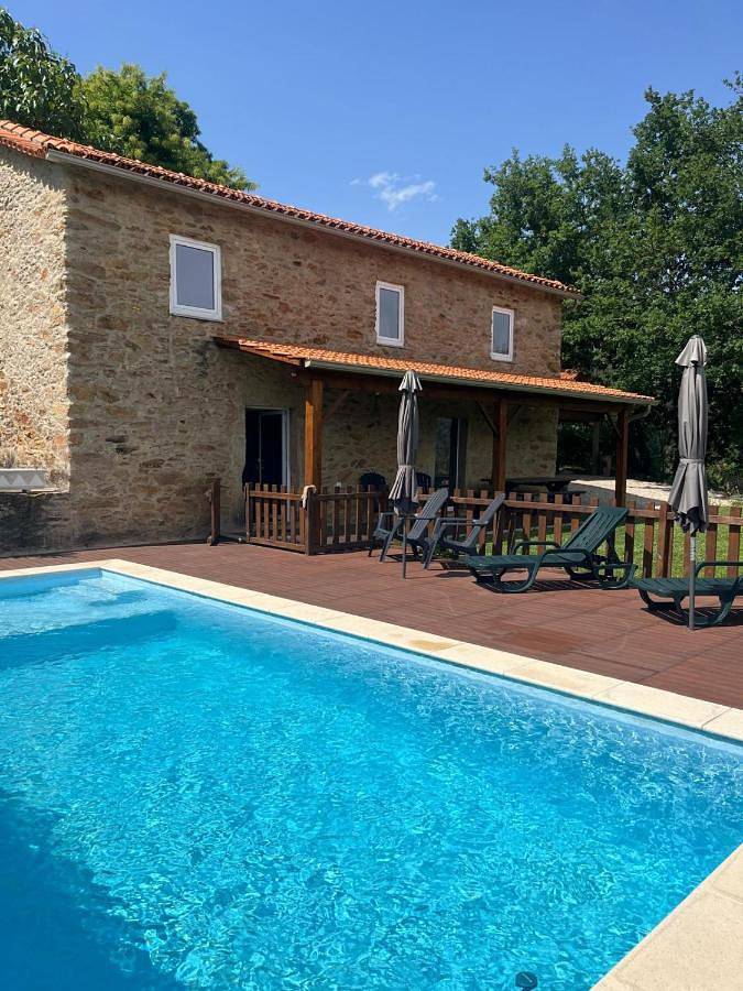 Casa de férias para 6 pessoas, com piscina e jardim em Sever do Vouga