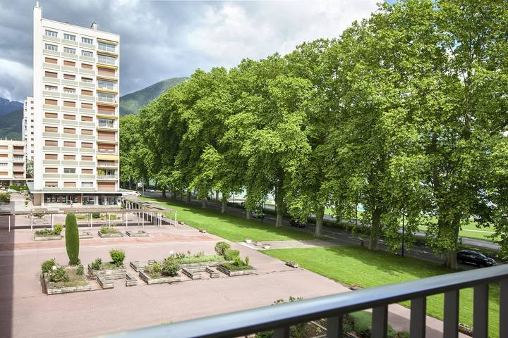 Studio entier, L'Albigny - Studio les pieds dans l'eau au bord du Lac d'Annecy in Annecy, Annecy (commune)