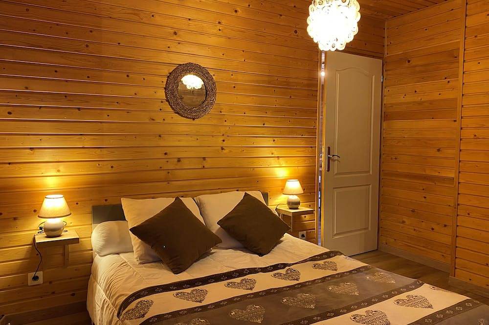 Appartement entier, Bienvenue au Soleil, à la Neige.Station familiale agréable où il fait bon vivre! in Eyne, Parc naturel régional des Pyrénées catalanes