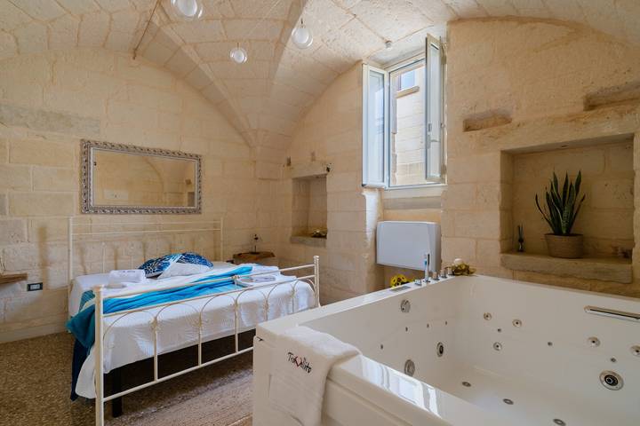 Casa vacanza per 4 persone, con Idromassaggio a Cannole