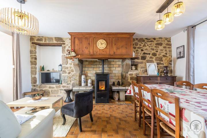 Gîte pour 5 personnes, avec jardin et terrasse, animaux acceptés