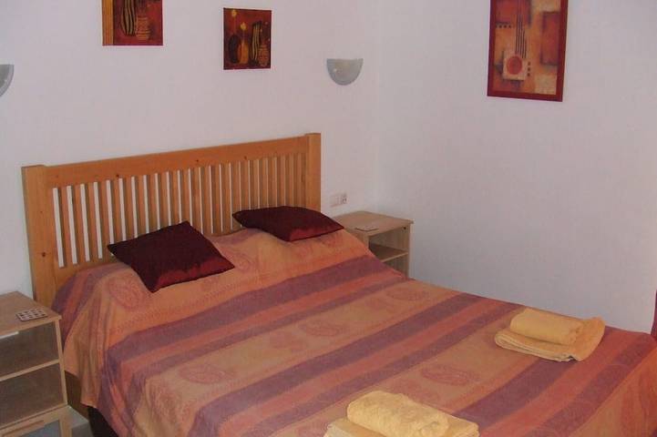 Ferienwohnung für 4 Personen, mit Balkon und Pool sowie Garten in Cala Bona - 2