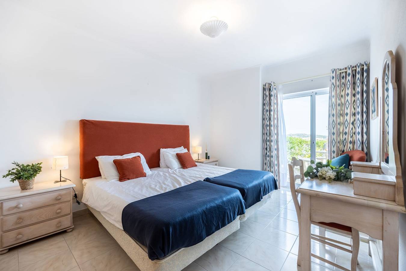 Townhouse da Amarela in Budens, Faro Distrikt