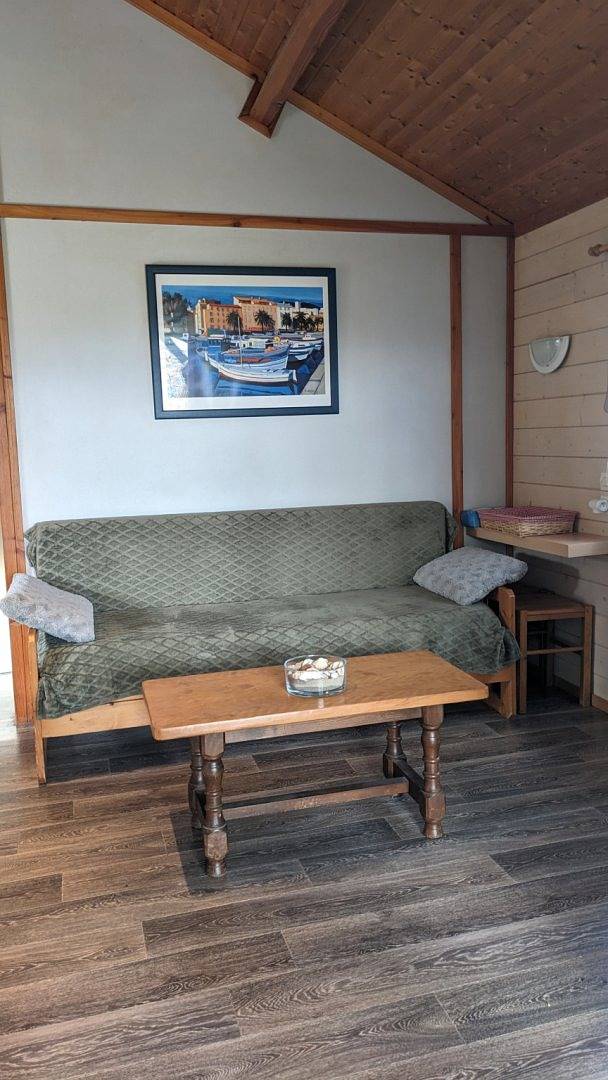Chalet 6 Itsasoa avec grande terrasse couverte et 2 piscines in Lissac-sur-Couze, Région de Brive-la-Gaillarde