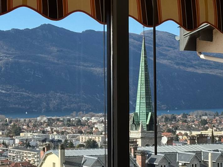 Studio pour 2 personnes, avec balcon dans Lac du Bourget