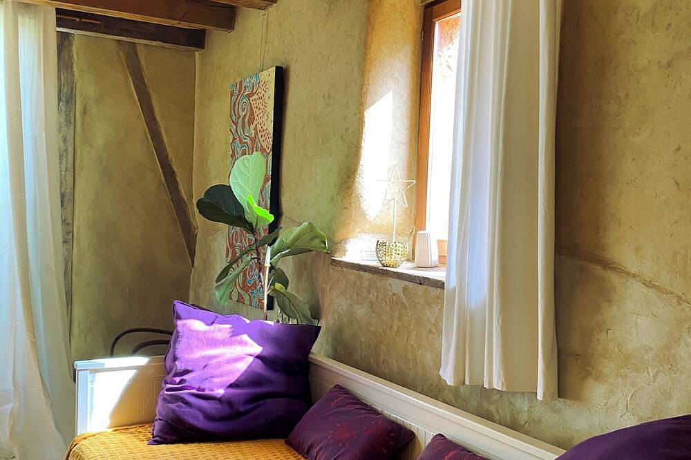 Charme et Nature - Maison de terre crue en Pays de Brocéliande in Saint-Méen-le-Grand, Région de Rennes