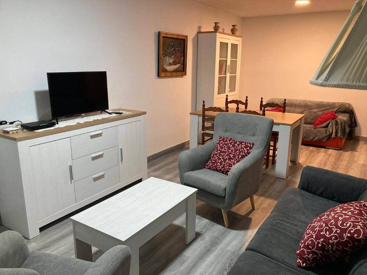 Apartamento entero, Three-Bedroom Apartment in Losar de la Vera, Provincia de Cáceres