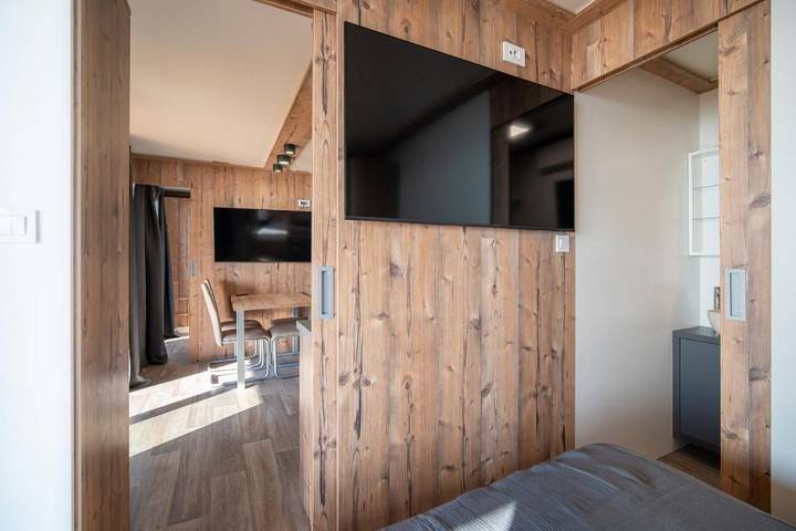 Camping pour 6 personnes, avec piscine ainsi que vue et jardin, animaux acceptés à Klenovica - 3