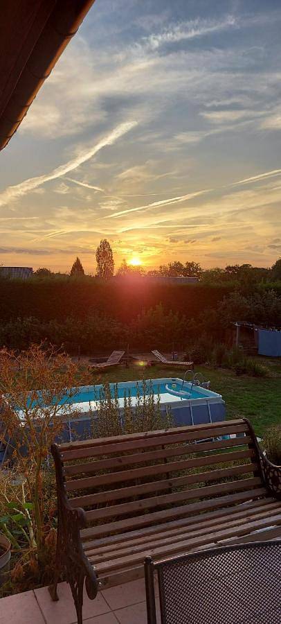 Chambre d’hôte pour 4 personnes, avec Jacuzzi et Terrasse ainsi que Jardin et Piscine dans Orne - 2