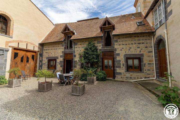 Gîte pour 4 personnes, avec Terrasse ainsi que Jardin et Vue