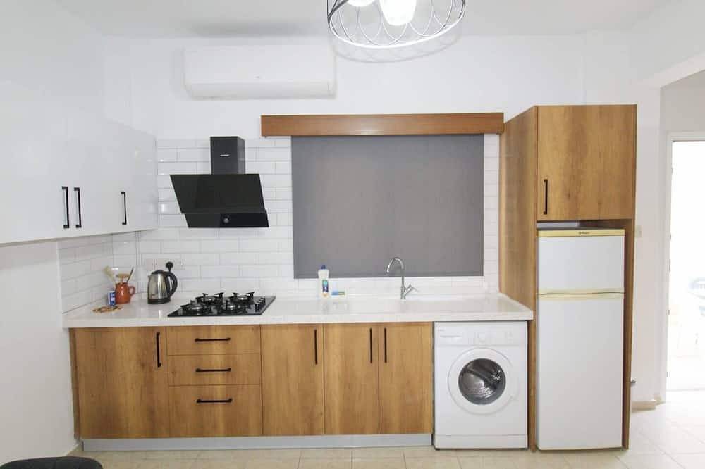 Entire apartment, Jeff's 2 Bed Apartment - Clean, Central & Modern in Famagusta, Northern Cyprus