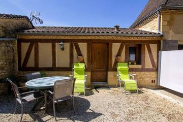 Gîte pour 2 personnes, avec jardin à La Roque-Gageac