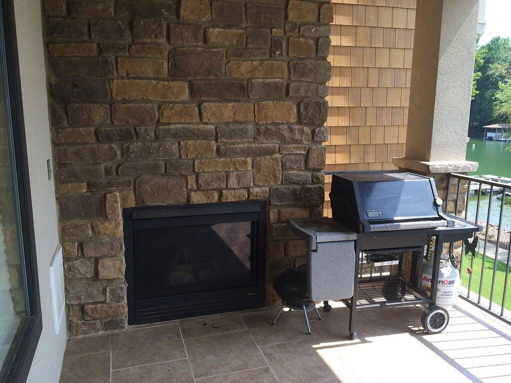 Ganze Wohnung, Seeufer, ebenerdig, Blick auf den Sonnenuntergang, Ausrutscher, fantastischer Pool in Lake Martin