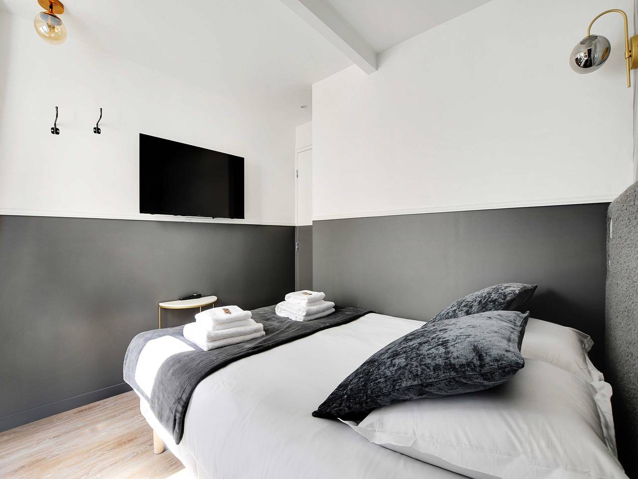 Appartement entier, Studio Cosy pour 2P avec Climatisation - Proche Montmartre in Paris, Île de France