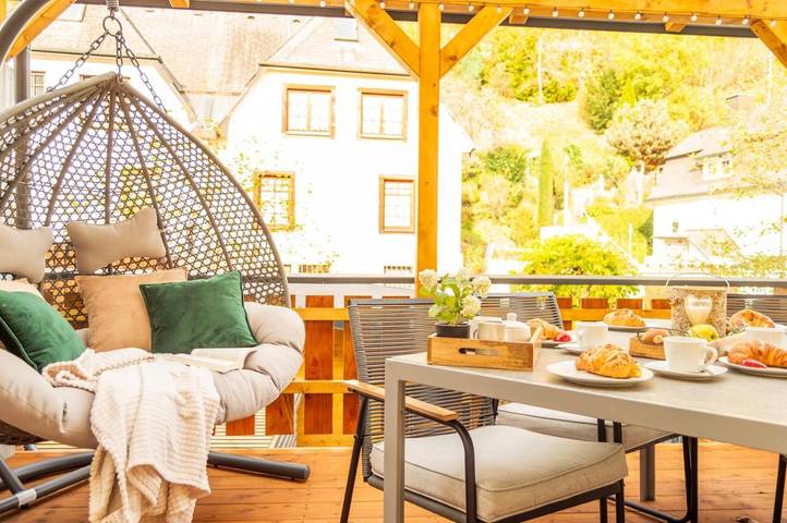 Ferienwohnung für 6 Personen, mit Balkon und Terrasse sowie Garten und Sauna