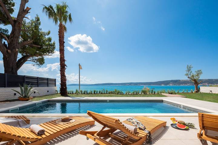 Ferienhaus für 8 Personen, mit Pool und Balkon sowie Meerblick
