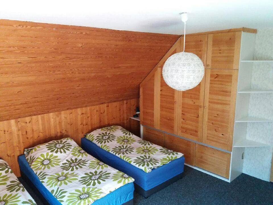 Chalet Dom z basenem in Kreis Schwiebus