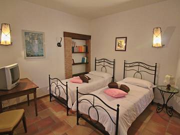 Casa Vacanza per 6 Persone in Cagli, Valle del Metauro, Foto 3