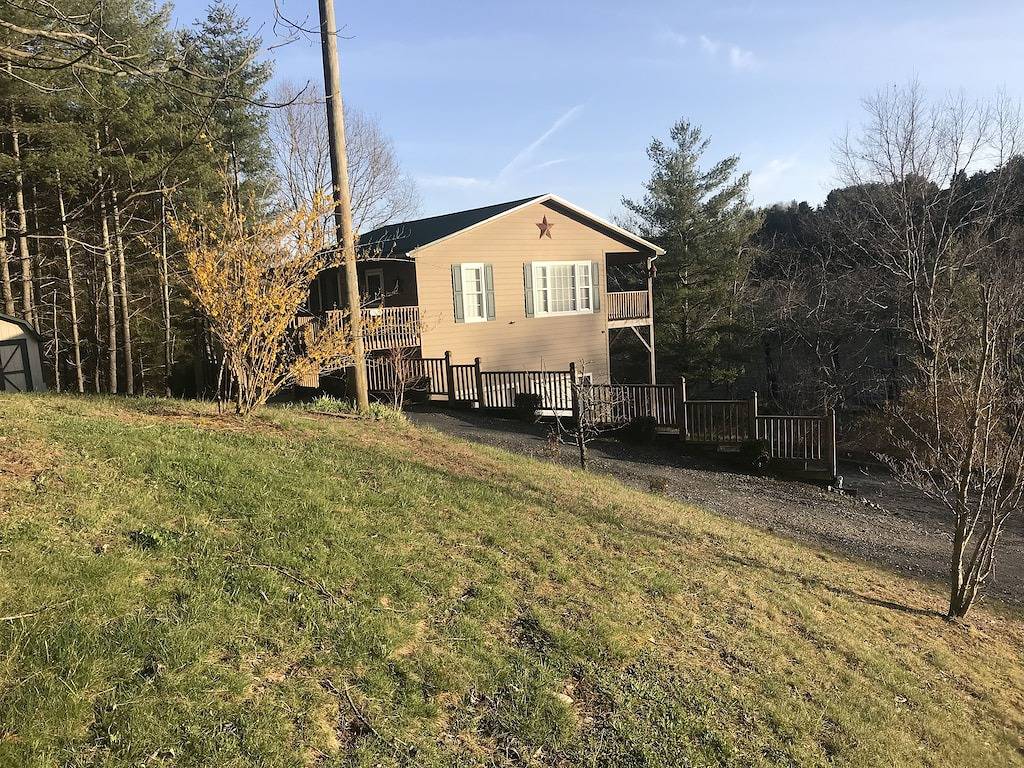 Enjoythis Haus in den Bergen, 5 Minuten zu Fuß zum Fluss, Boone, West Jefferso in Blue Ridge Parkway, Ashe County