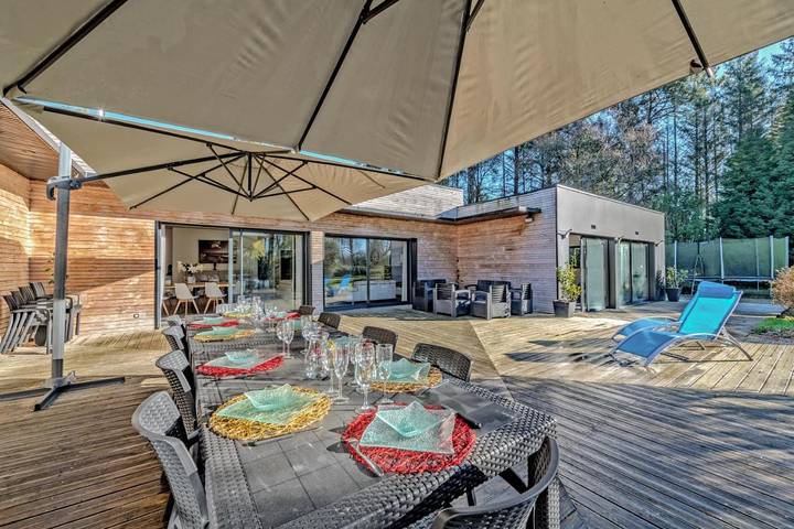 Location de vacances pour 15 personnes, avec sauna et vue ainsi que jardin et piscine, animaux acceptés à Sizun - 3