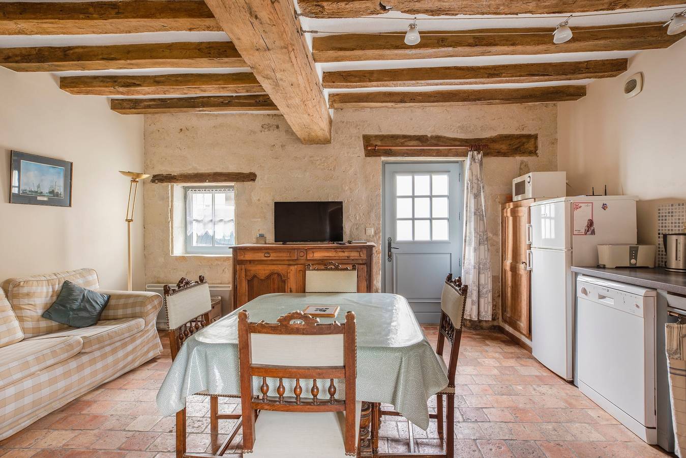 Ferienhaus 'Gîte De Varrains' mit privater Terrasse, Gemeinschaftsgarten und Wlan in Varrains, Loire-Tal