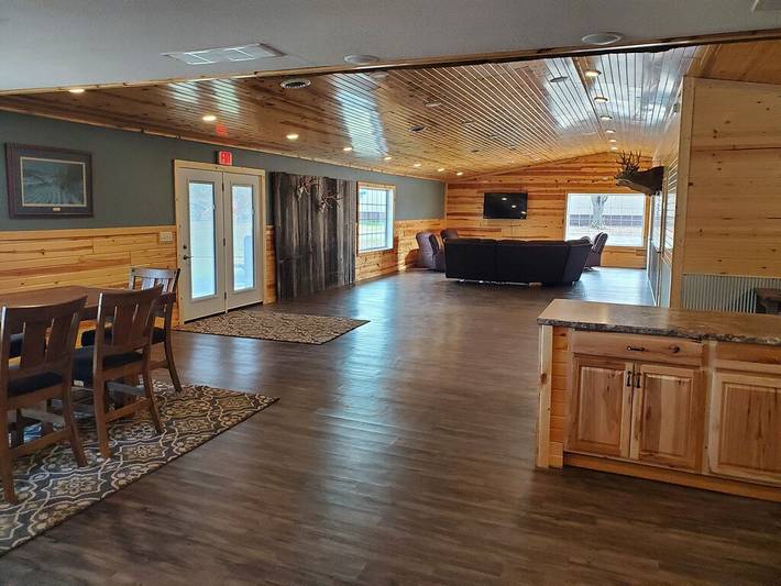 Lodge for 8 people in North Dakota