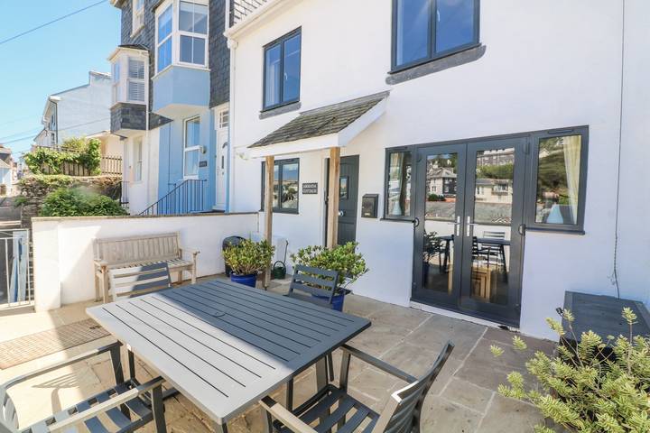 Holiday home for 4 people in Dartmouth