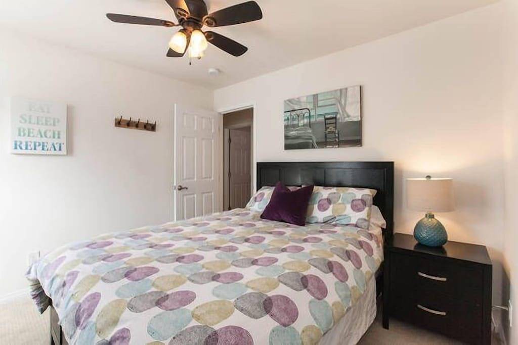 Familienfreundliches Strandhaus - Seltene zentrale Klimaanlage, in der Nähe von Stadt / Strand in Carlsbad, San Diego County