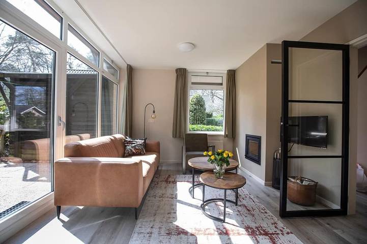 Ferienhaus für 6 Personen, mit Terrasse und Pool sowie Garten, mit Haustier - 1