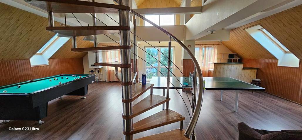 Villa pour 20 personnes, avec vue et jardin en Roumanie - 2