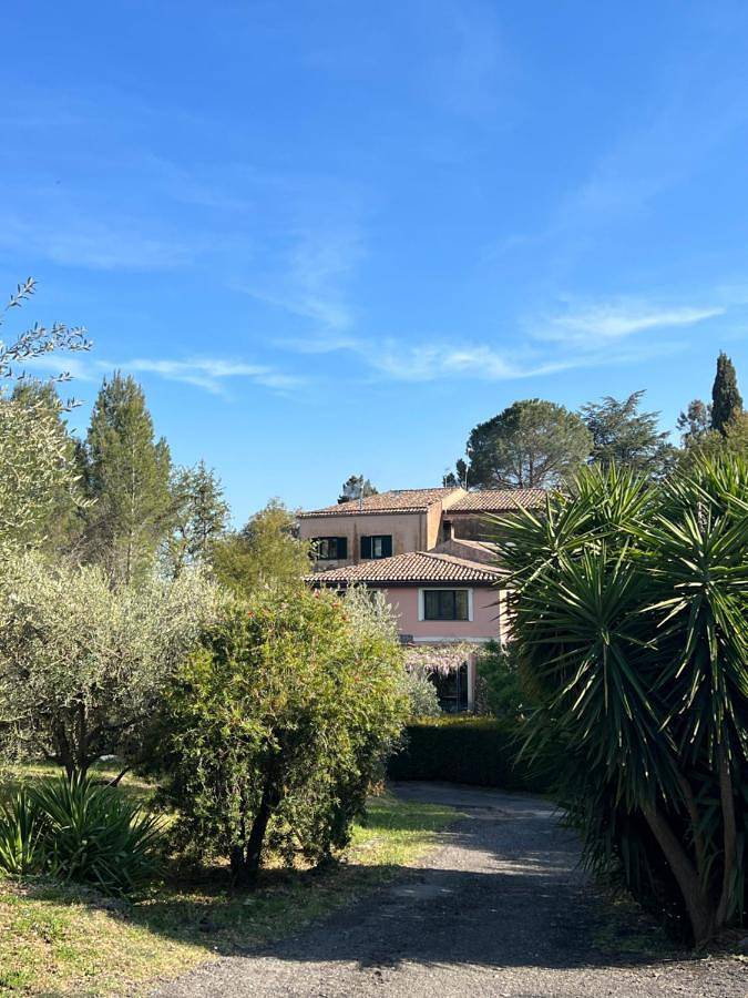 Bed and Breakfast Il Glicine in Piedimonte Etneo, Etna