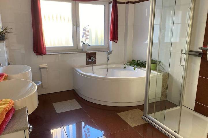 Ferienwohnung für 5 Personen, mit Terrasse und Garten in Lüssow - 4