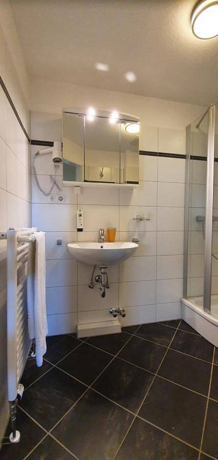Hotel für 2 Personen, mit Terrasse und Garten sowie Pool und Sauna in Altjellingsdorf - 3
