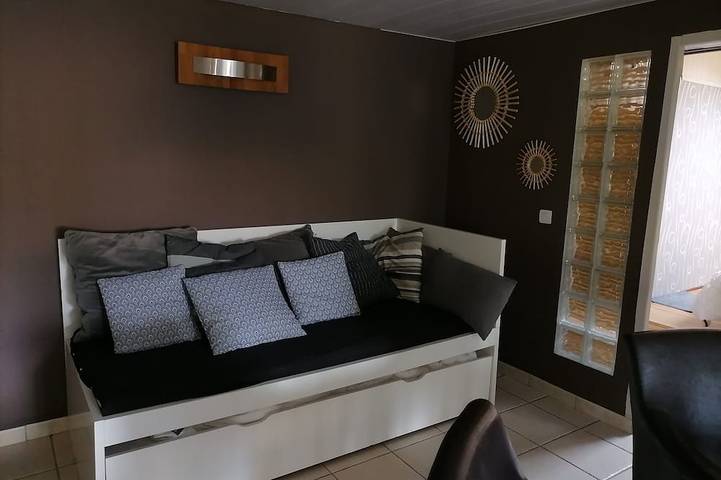 Chalet pour 6 personnes, avec terrasse et jardin sur le Lac d'Annecy - 3