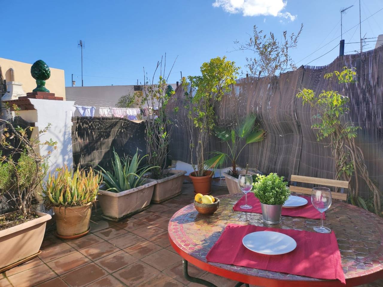 Entire apartment, Calm and central duplex in Seville with private terrace in Casco Antiguo, Sevilla