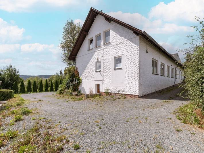 Ferienhaus für 23 Personen, mit Balkon und Terrasse sowie Garten in Winterberg - 2