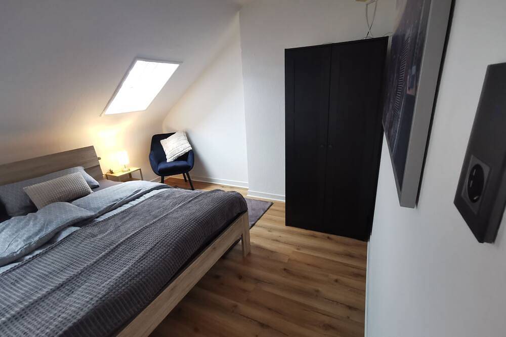 Ganze Wohnung, Moderne Ferienwohnung in Iserlohn für bis zu 4 Personen in Iserlohn, Märkischer Kreis